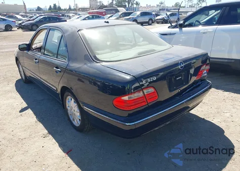 2000 Mercedes-Benz E 320 from USA, damaged, VIN WDBJF65J1YA972833